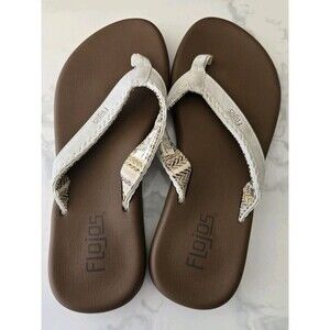 Flojos Ladies's Maddy Flip Flop Sandal, Ivory-Tan Size 6